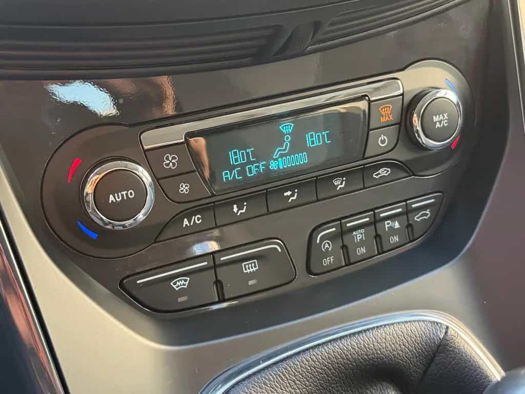 Ford Kuga Sport 2. Hand Panorama Tüv Neu Xenon AHK 12/2014-photo-29