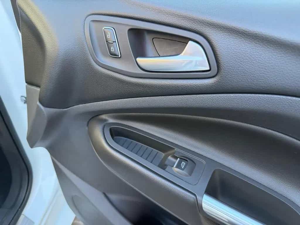 Ford Kuga Sport 2. Hand Panorama Tüv Neu Xenon AHK 12/2014-photo-34