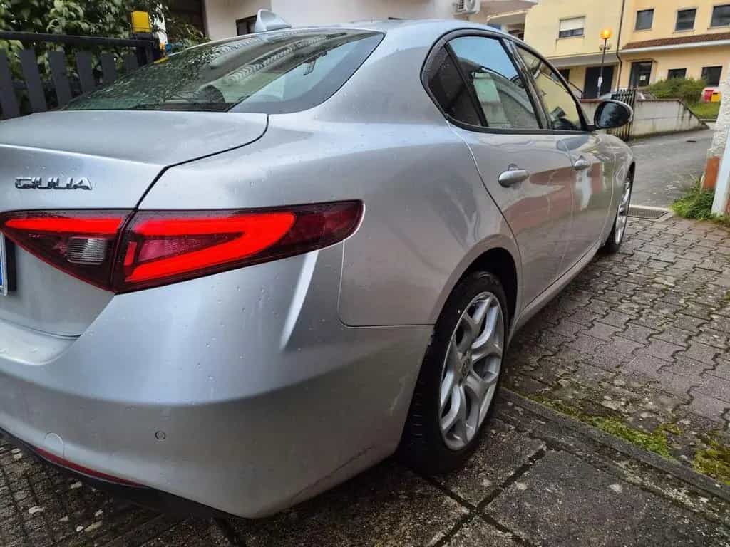 Alfa Romeo Giulia 2.2 Turbodiesel 160 CV AT8 Exe 11/2020-photo-3