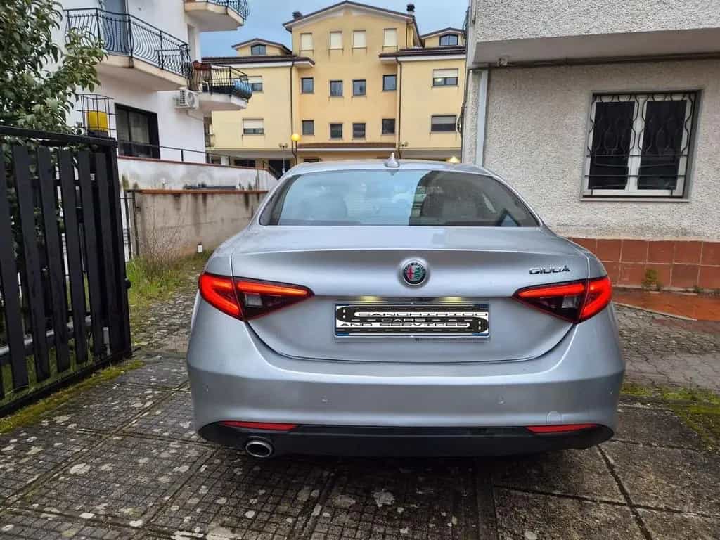 Alfa Romeo Giulia 2.2 Turbodiesel 160 CV AT8 Exe 11/2020-photo-4