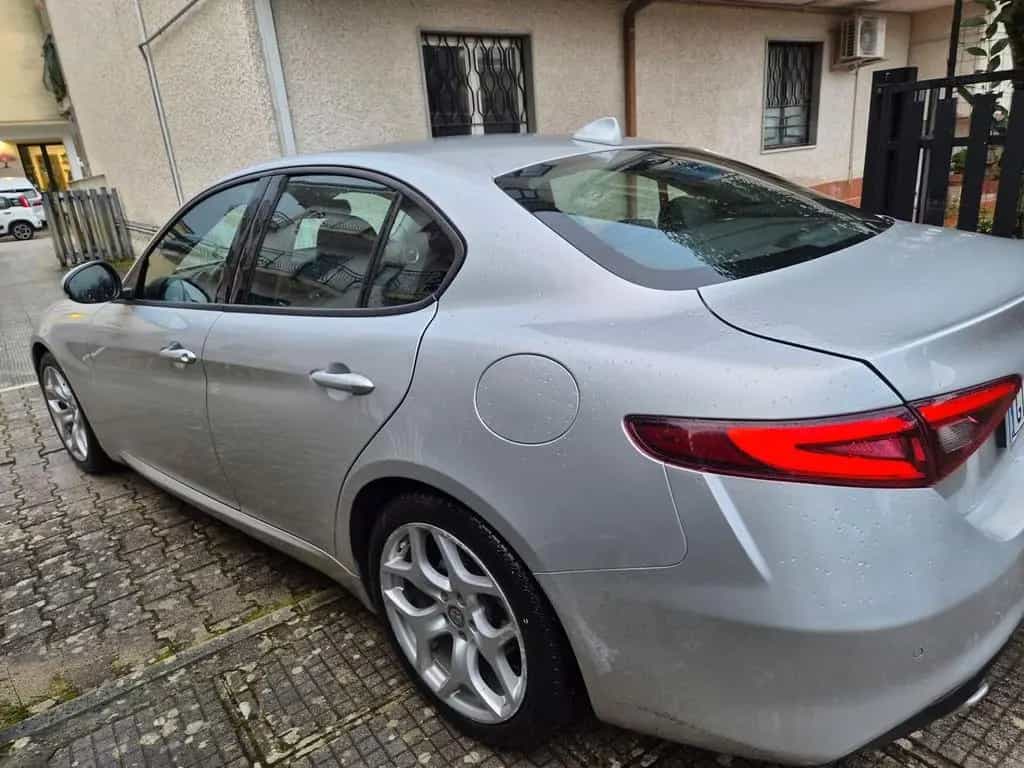 Alfa Romeo Giulia 2.2 Turbodiesel 160 CV AT8 Exe 11/2020-photo-5