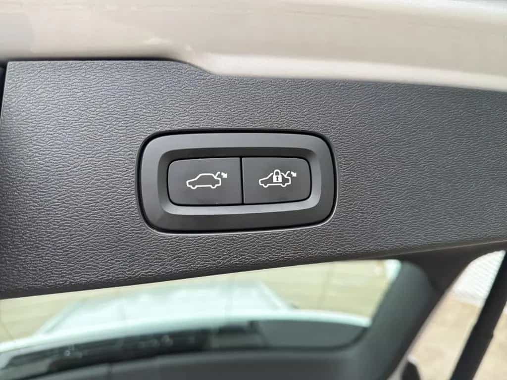 Volvo V60 T5 Inscription StandHZG Leder HarmanKardon L 03/2019-photo-20
