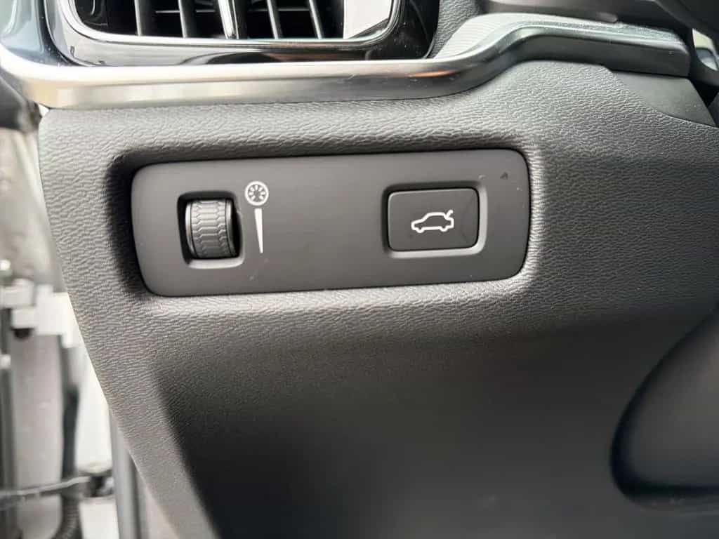 Volvo V60 T5 Inscription StandHZG Leder HarmanKardon L 03/2019-photo-24