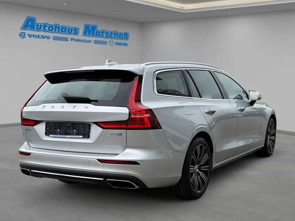 Volvo V60 T5 Inscription StandHZG Leder HarmanKardon L 03/2019-photo-4