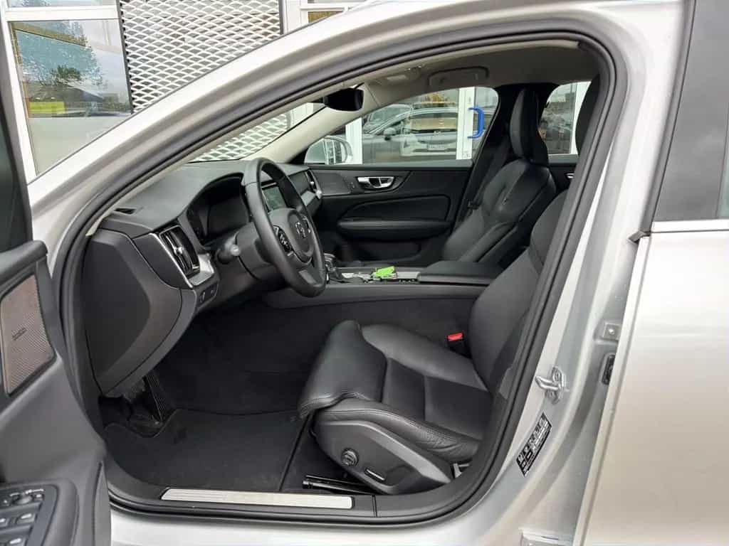 Volvo V60 T5 Inscription StandHZG Leder HarmanKardon L 03/2019-photo-9