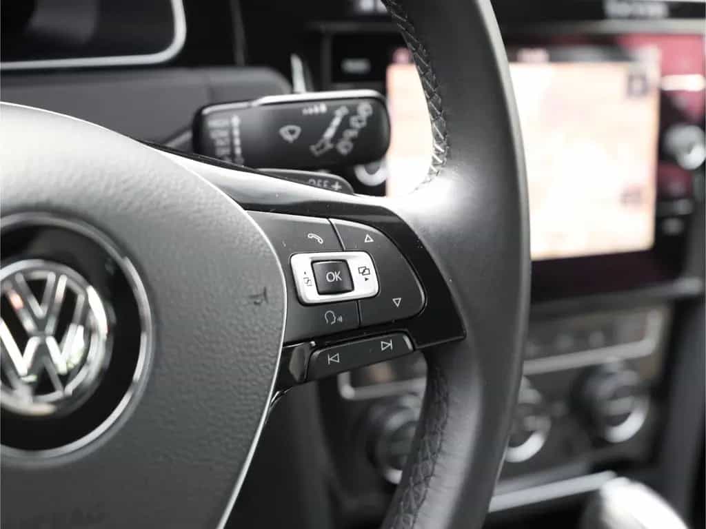 Volkswagen Golf VII R-LINE HIGHLINE TSI DSG DCC LED NAVI 06/2017-photo-10
