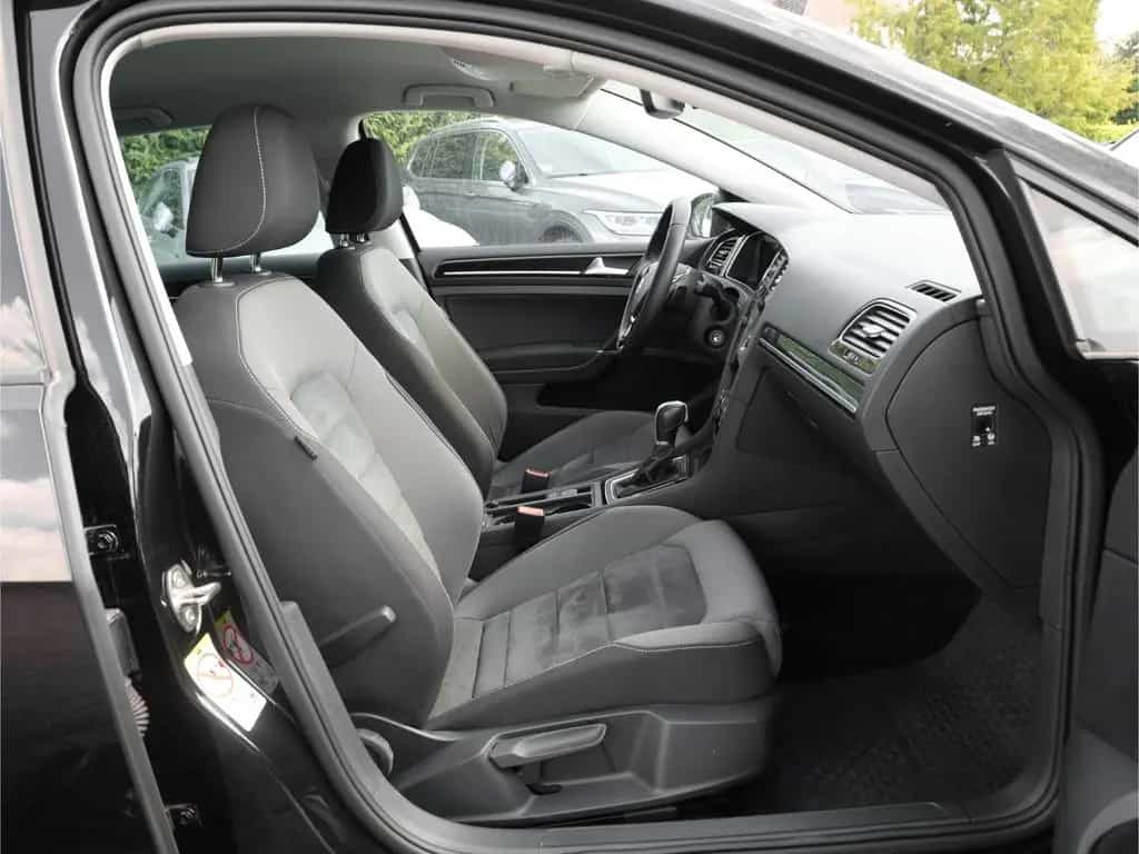 Volkswagen Golf VII R-LINE HIGHLINE TSI DSG DCC LED NAVI 06/2017-photo-2