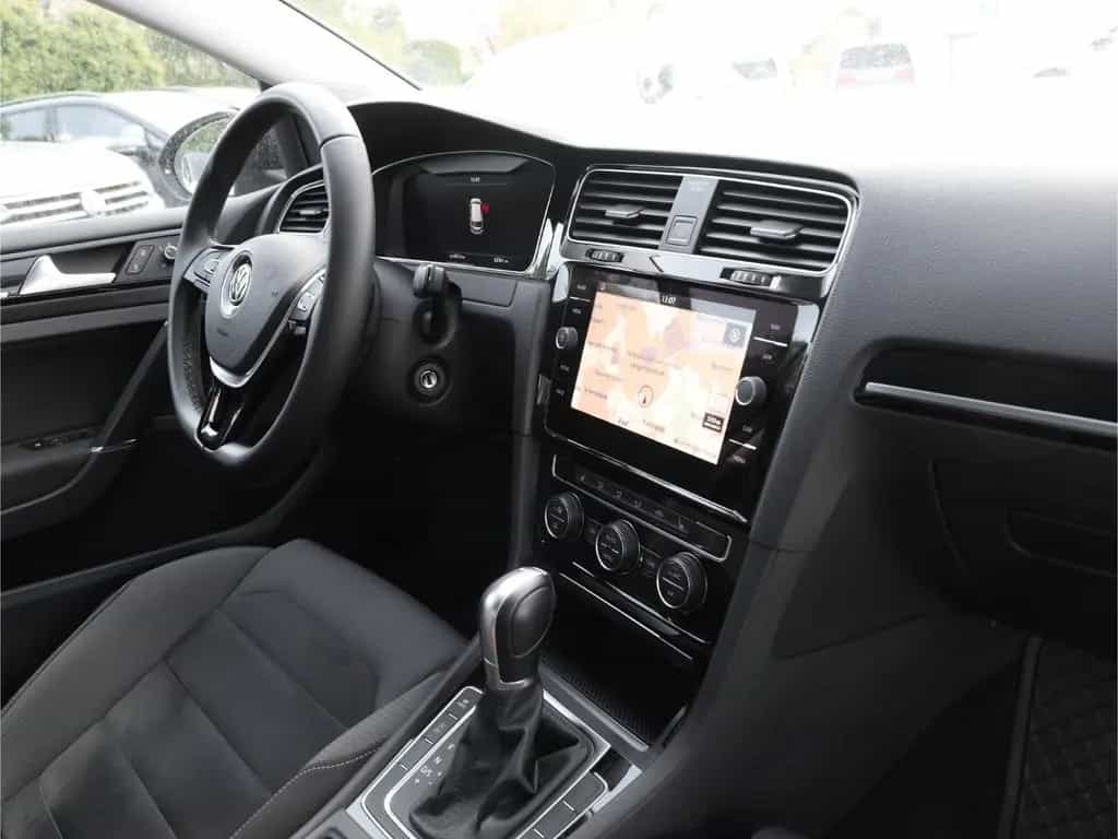 Volkswagen Golf VII R-LINE HIGHLINE TSI DSG DCC LED NAVI 06/2017-photo-3