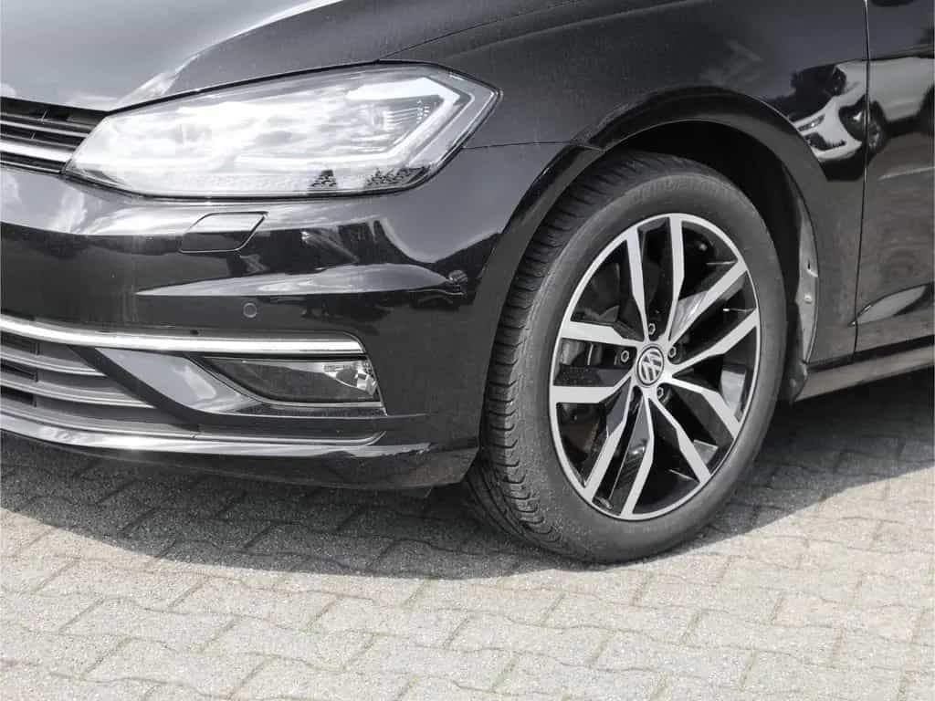 Volkswagen Golf VII R-LINE HIGHLINE TSI DSG DCC LED NAVI 06/2017-photo-5