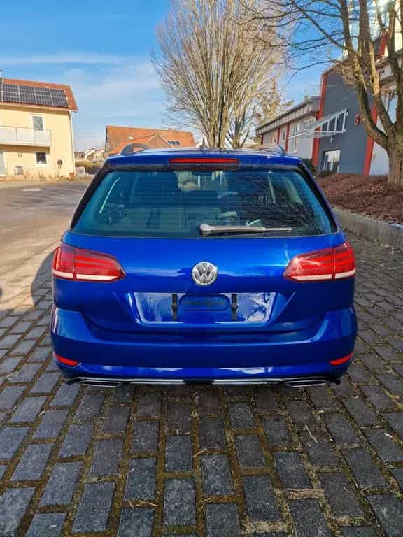 Volkswagen Golf 1.5 TSI Variant RLine Highline 09/2017-photo-3