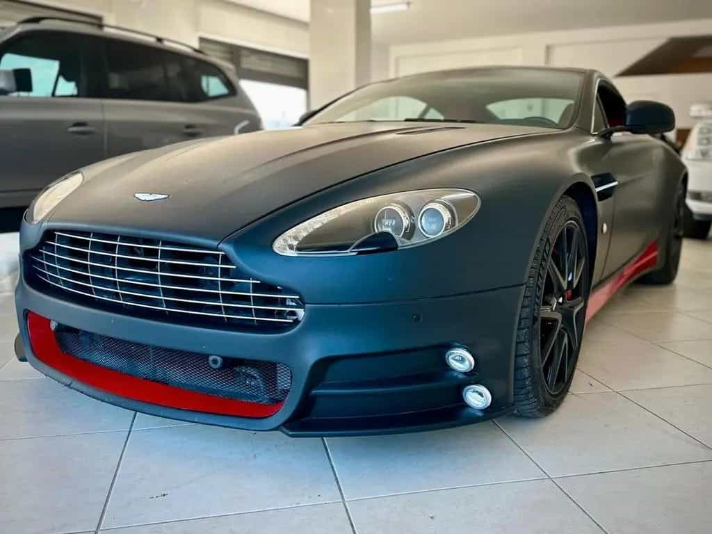 Aston Martin V8 Vantage Mansory 12/2013-photo-1