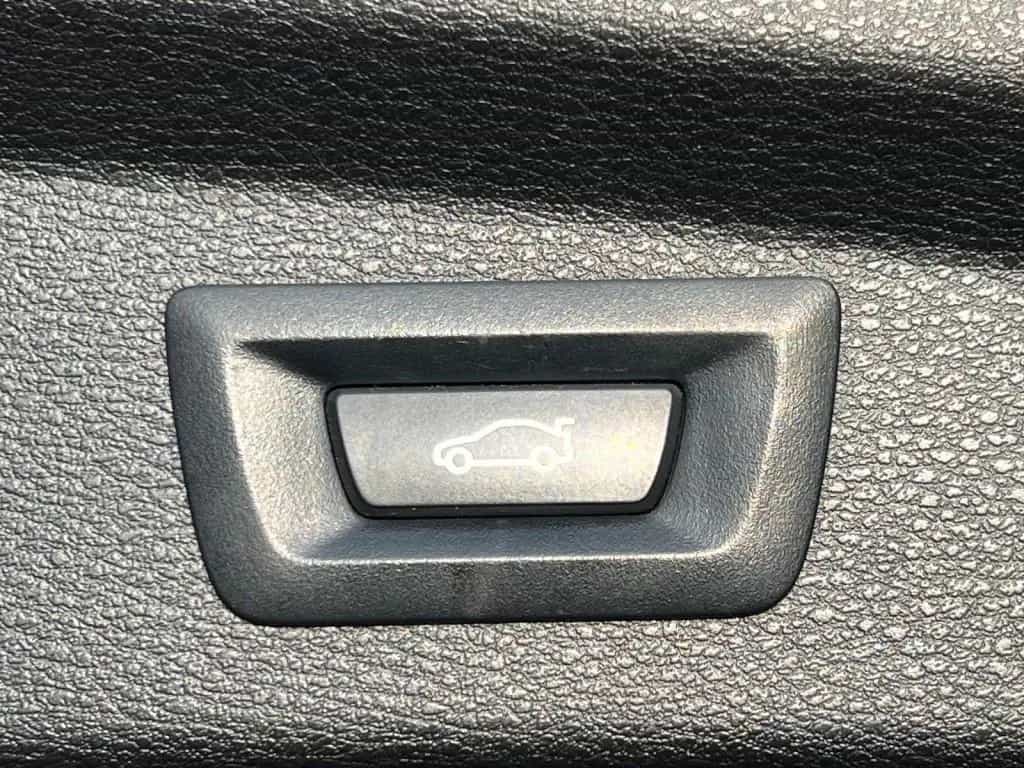 BMW X2 sDrive 20 i Advantage Plus 09/2020-photo-26