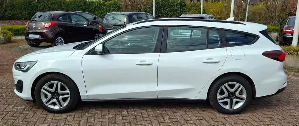 Ford Focus Turnier Cool & Connect/Autom./LED/DAB 11/2022-photo-1