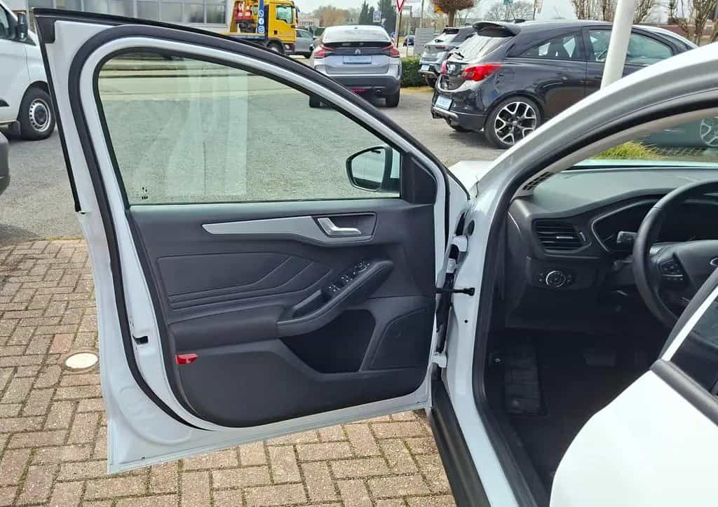 Ford Focus Turnier Cool & Connect/Autom./LED/DAB 11/2022-photo-8