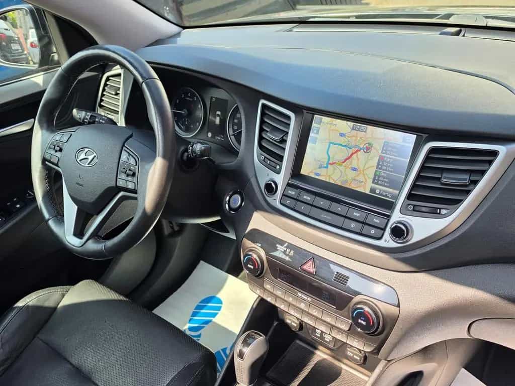 Hyundai TUCSON 1.6 Premium 4WD|Auto|Pano|Kamera|Leder|Bo 04/2017-photo-15