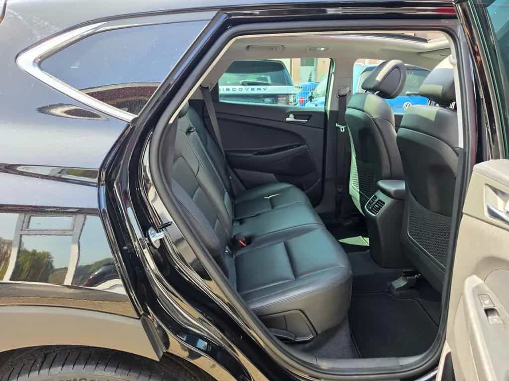 Hyundai TUCSON 1.6 Premium 4WD|Auto|Pano|Kamera|Leder|Bo 04/2017-photo-18