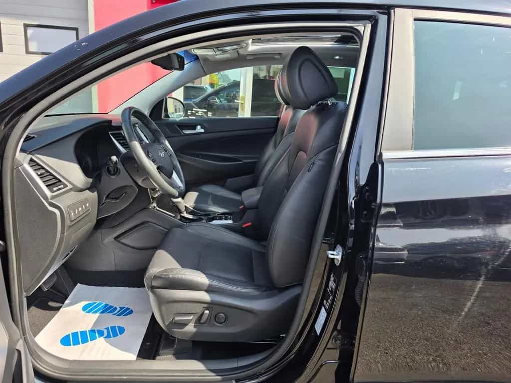 Hyundai TUCSON 1.6 Premium 4WD|Auto|Pano|Kamera|Leder|Bo 04/2017-photo-22