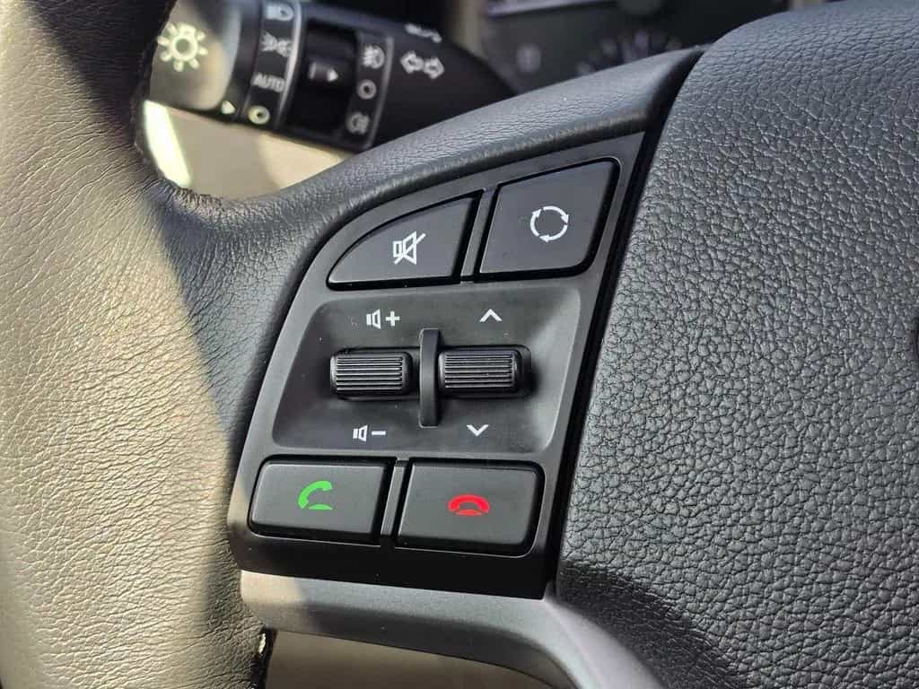 Hyundai TUCSON 1.6 Premium 4WD|Auto|Pano|Kamera|Leder|Bo 04/2017-photo-43