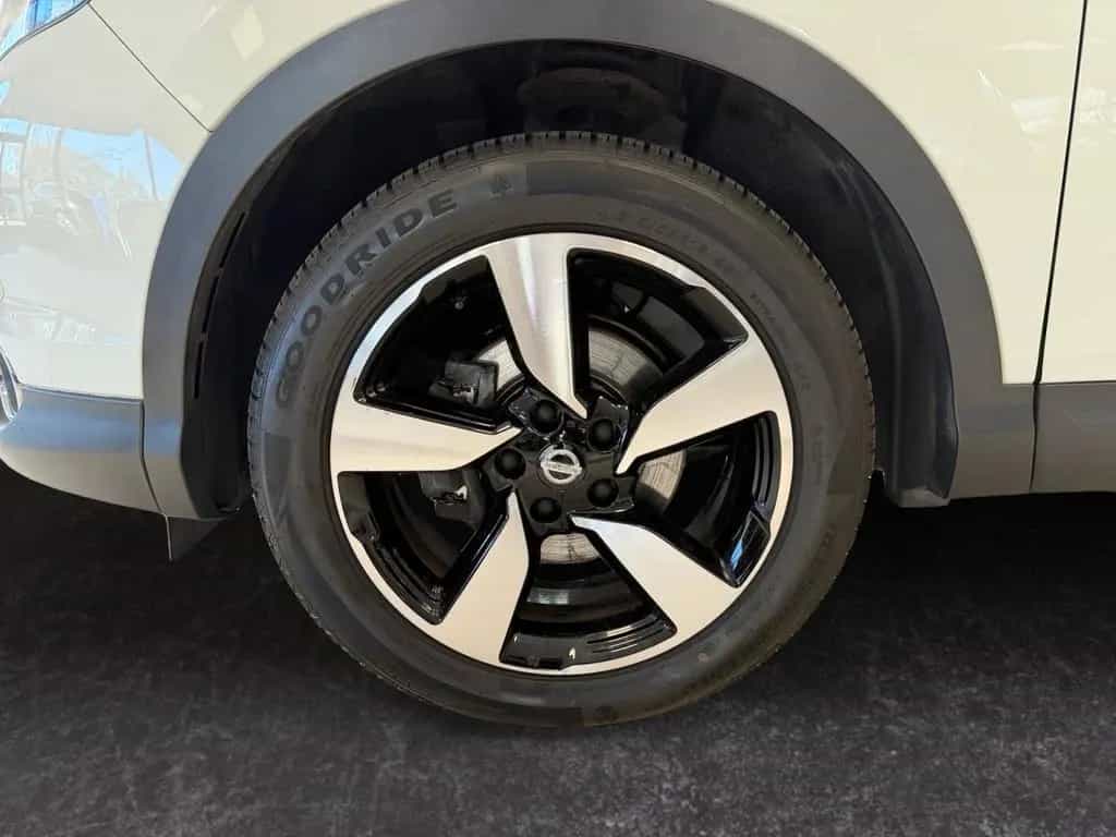 Nissan Qashqai 1.2 DIG-T N-Vision*NAVI*360*SPUR*SHZ*KEY 07/2017-photo-7