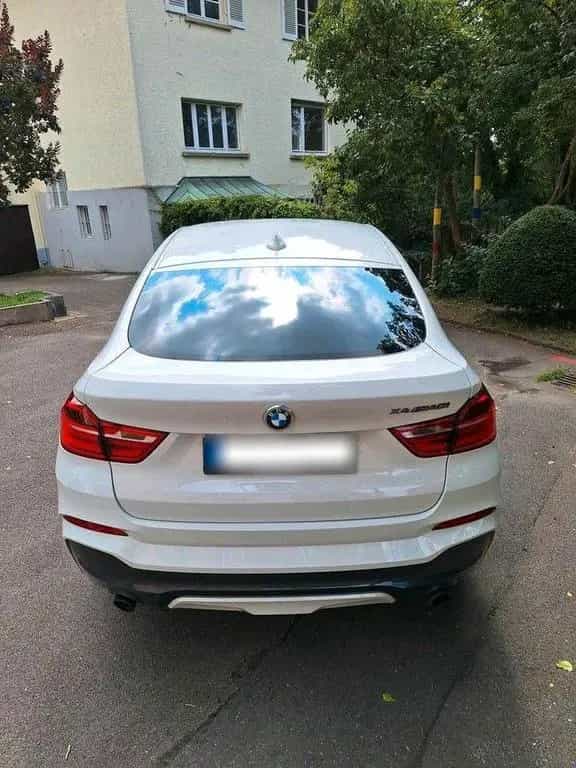 BMW X4 M40i 03/2018-photo-3