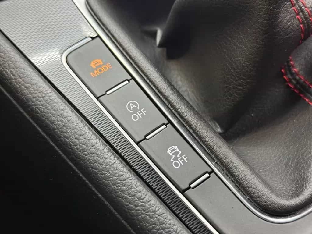Volkswagen Golf VII Lim. GTI BMT 12/2016-photo-21
