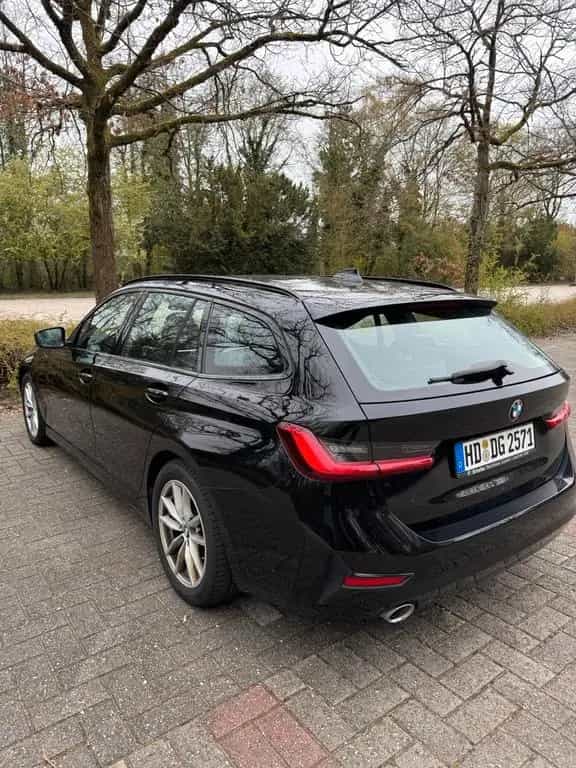 BMW 3 Series Combi Sport LiveCockpit Pro Harman 11/2019-photo-1