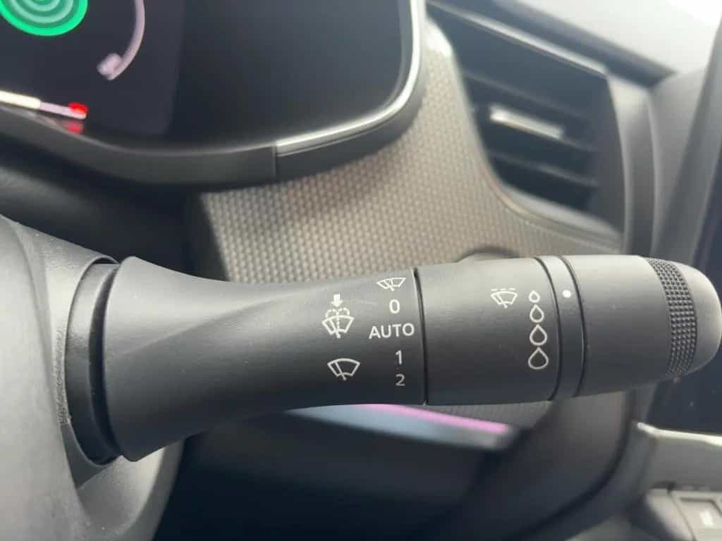 Renault Arkana Techno Mild Hybrid 140 EDC Klimaautomatik 03/2026-photo-28