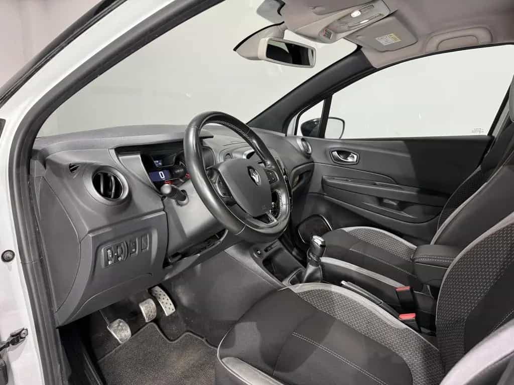Renault Captur 1.2 TCe 120 BOSE Edition ENERGY 05/2018-photo-15