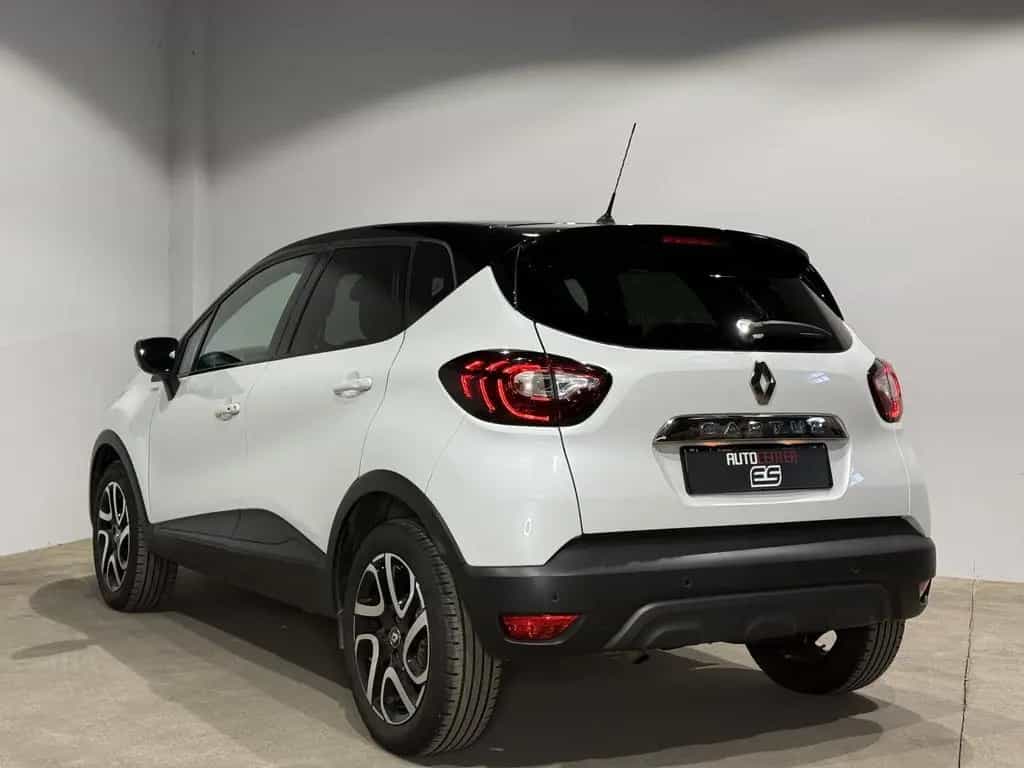 Renault Captur 1.2 TCe 120 BOSE Edition ENERGY 05/2018-photo-4