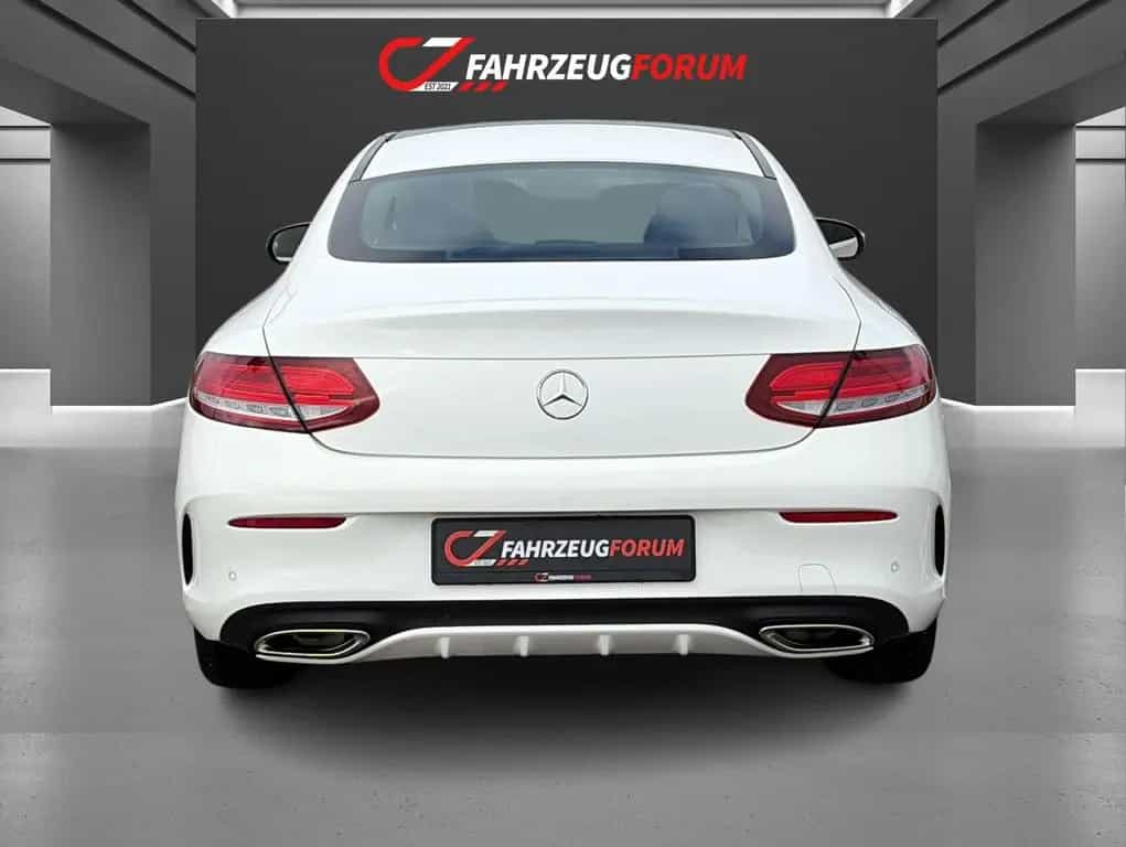 Mercedes-Benz C-Class 180 Coupe Pano*LED*Touchpad*Keyless 01/2016-photo-16