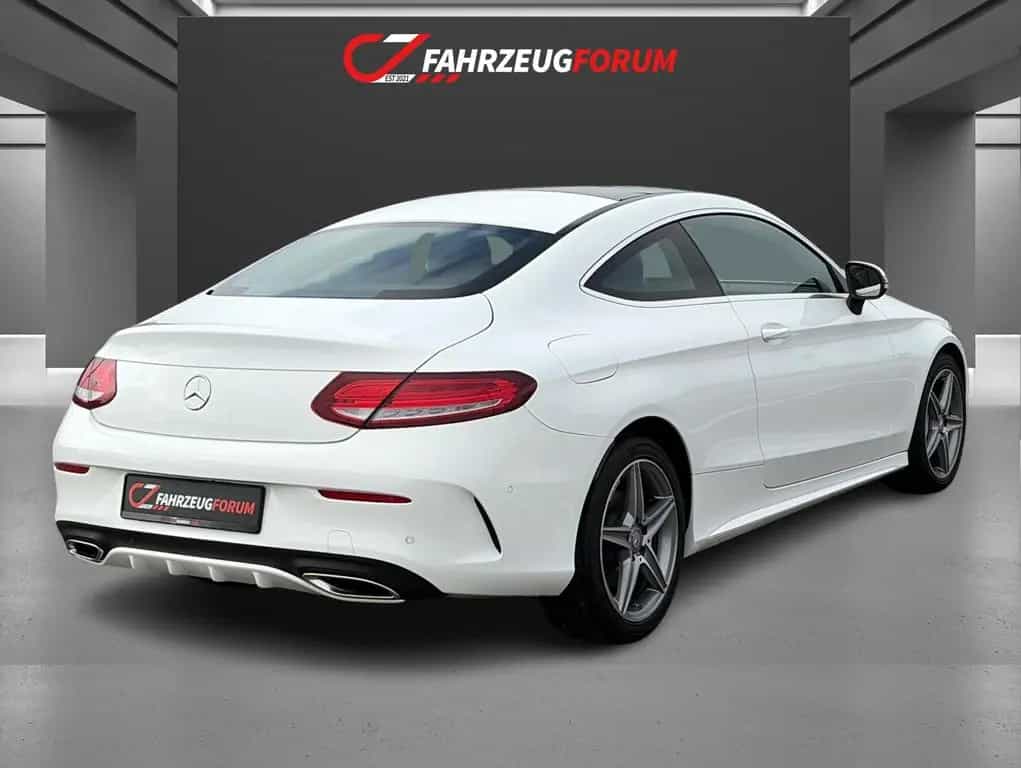 Mercedes-Benz C-Class 180 Coupe Pano*LED*Touchpad*Keyless 01/2016-photo-2