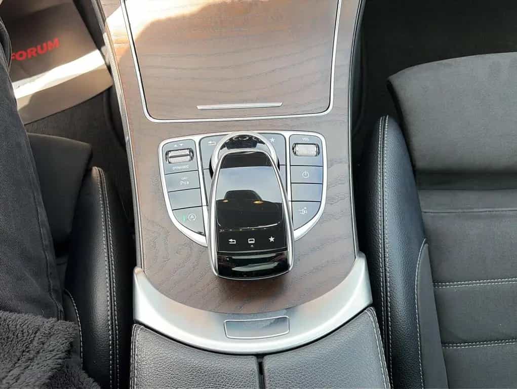 Mercedes-Benz C-Class 180 Coupe Pano*LED*Touchpad*Keyless 01/2016-photo-29