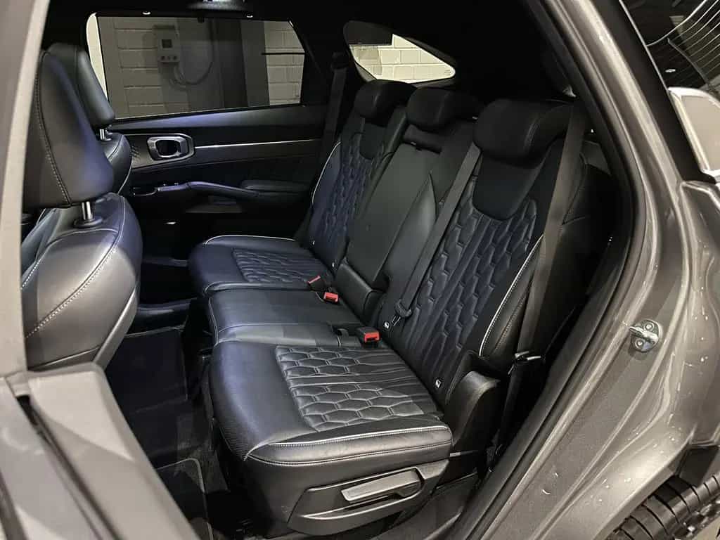 Kia Sorento Platinum 4WD *LEDER, PANO, 360GR., LED* 01/2024-photo-27