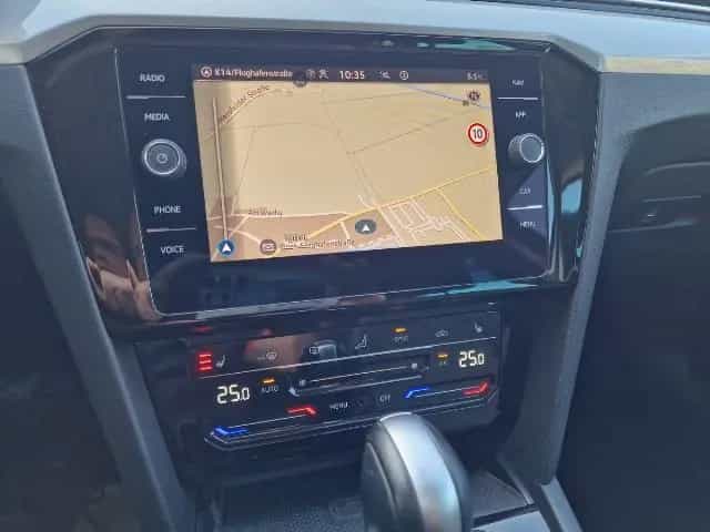 Volkswagen Passat Variant TSI AHK*Navi*LED*ACC*DAB 01/2023-photo-13