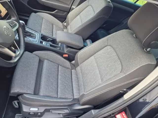 Volkswagen Passat Variant TSI AHK*Navi*LED*ACC*DAB 01/2023-photo-16