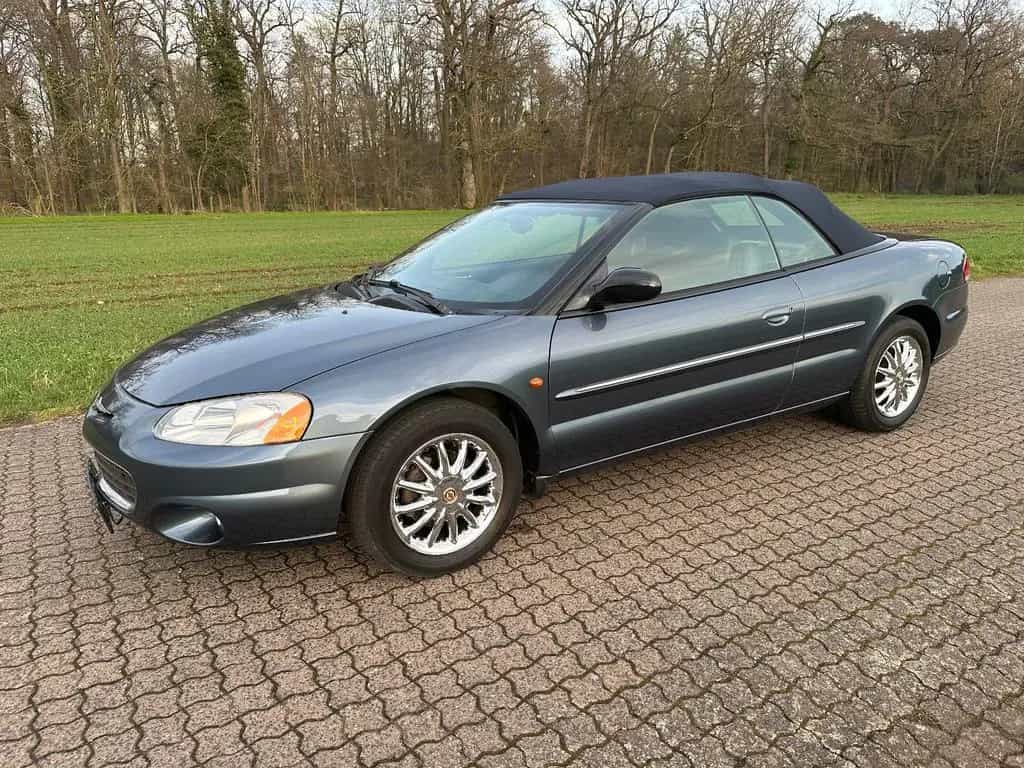 Chrysler Sebring Cabrio 2.7 Automatik TÜV/AU NEU 03/2002-photo-4