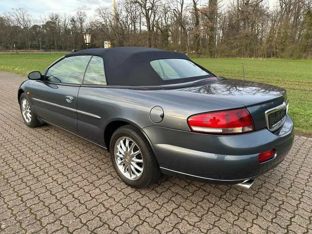 Chrysler Sebring Cabrio 2.7 Automatik TÜV/AU NEU 03/2002-photo-9