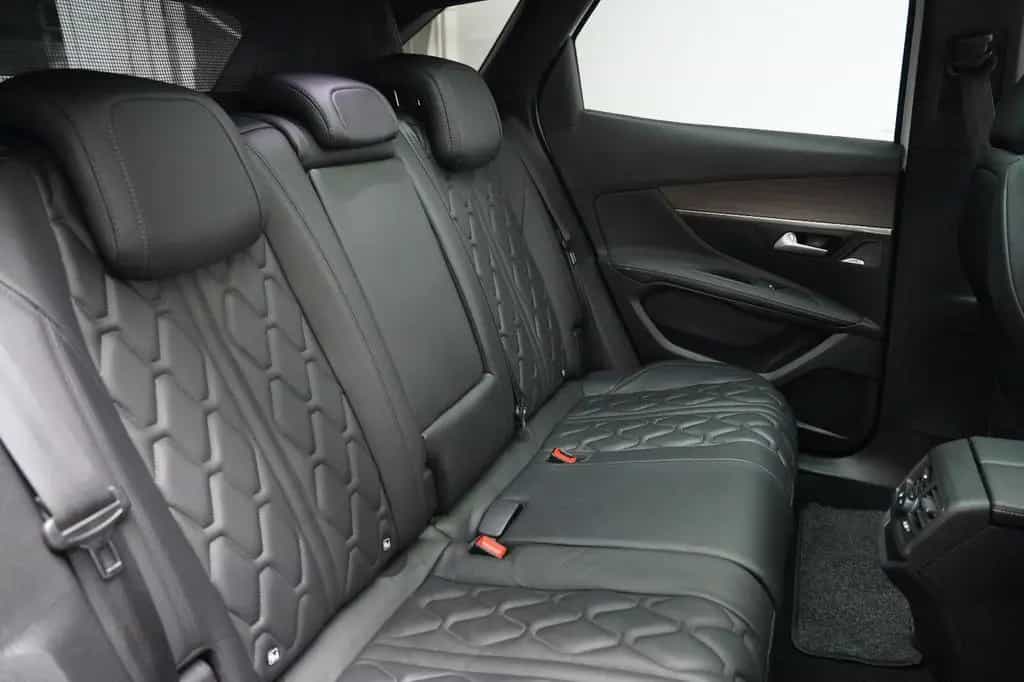 Peugeot 3008 1.5 HDi GT-Line Leder PANO AHK Kamera ACC 03/2021-photo-20