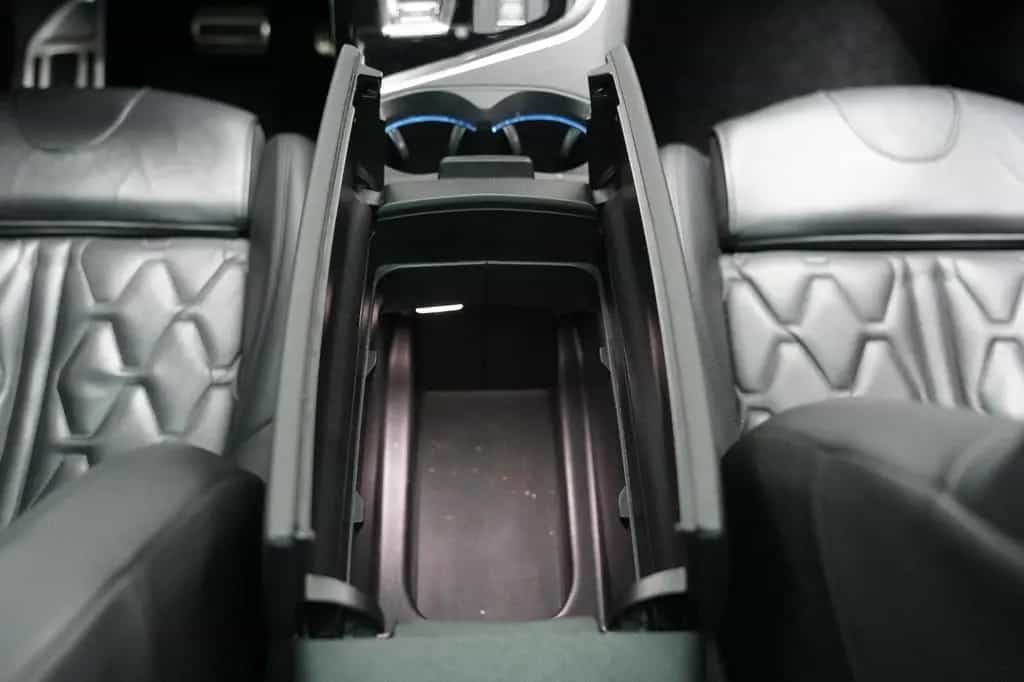 Peugeot 3008 1.5 HDi GT-Line Leder PANO AHK Kamera ACC 03/2021-photo-34