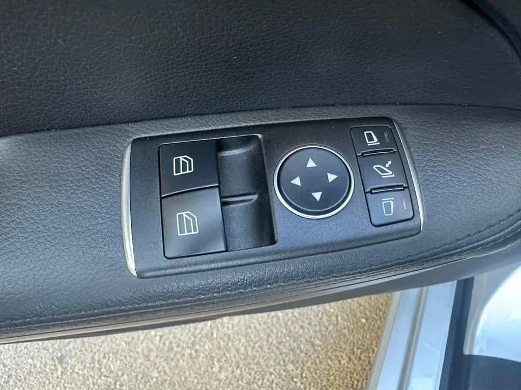 Mercedes-Benz SLK-Class 300 Automatik Airscarf Navi orig.89tkm 04/2015-photo-14