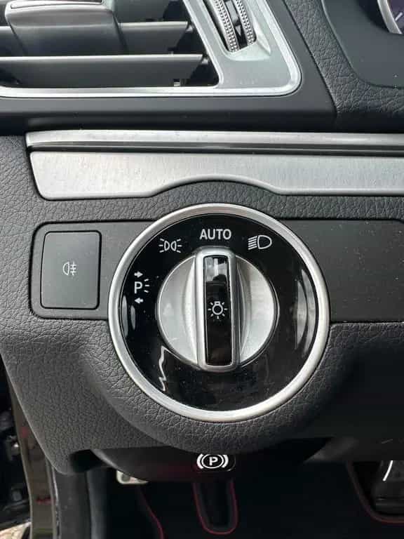 Mercedes-Benz E-Class 250 Cabrio AMG-Line rote Gurte orig.61tkm 04/2016-photo-17