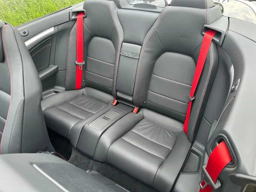 Mercedes-Benz E-Class 250 Cabrio AMG-Line rote Gurte orig.61tkm 04/2016-photo-19