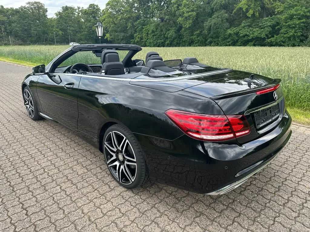 Mercedes-Benz E-Class 250 Cabrio AMG-Line rote Gurte orig.61tkm 04/2016-photo-23