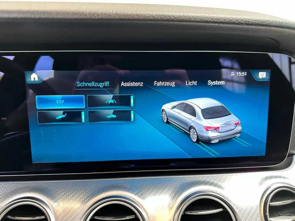 Mercedes-Benz E-Class 200 d Aut. | Navi LED | 1.Hand Leder 11/2021-photo-17