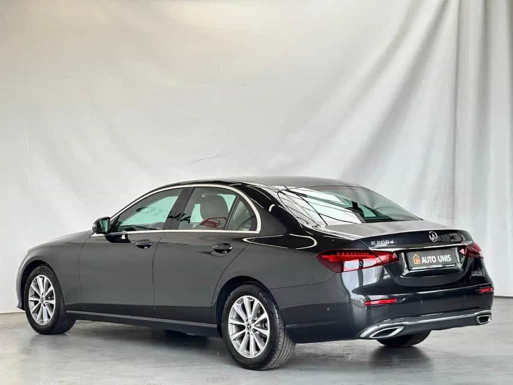 Mercedes-Benz E-Class 200 d Aut. | Navi LED | 1.Hand Leder 11/2021-photo-5
