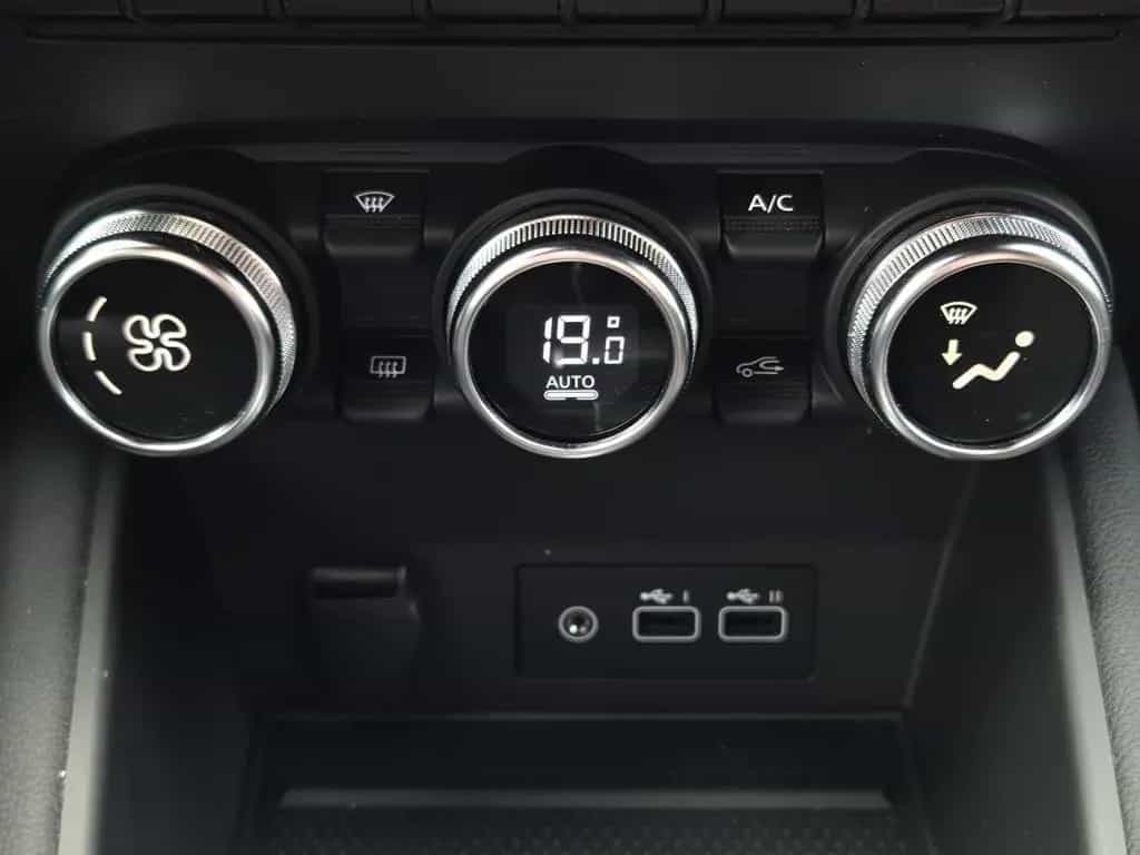 Renault Captur R.S. LINE TCe 160 EDC 12/2023-photo-18