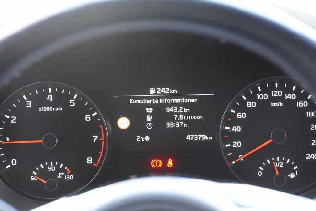 Kia Sportage 1.6 Dream Team Navi LED Kamera Leder 05/2020-photo-17