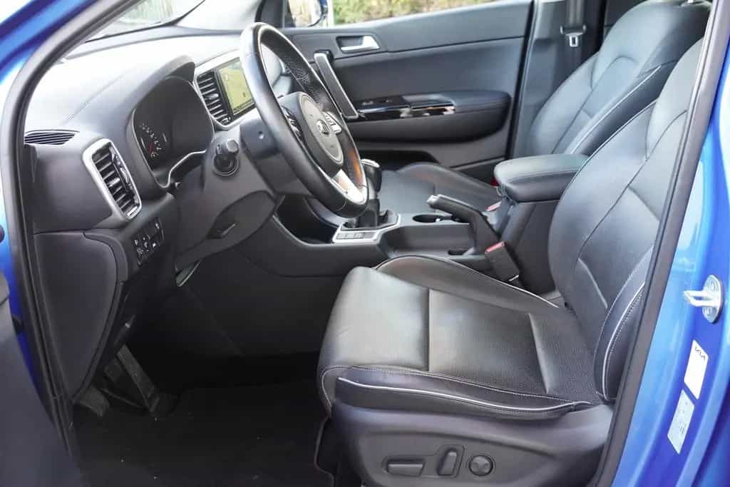 Kia Sportage 1.6 Dream Team Navi LED Kamera Leder 05/2020-photo-22