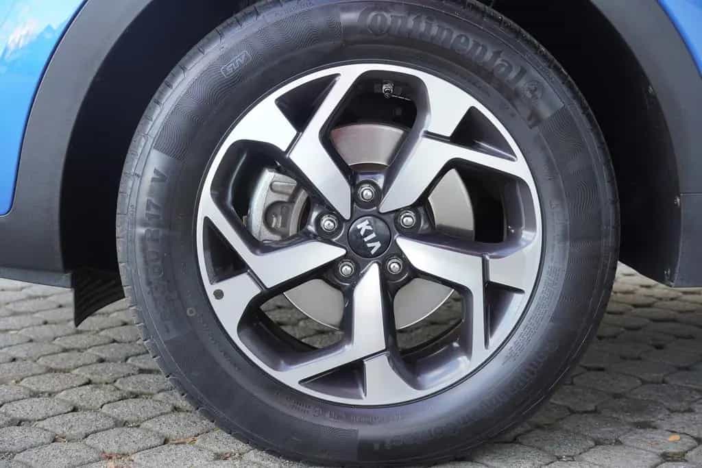 Kia Sportage 1.6 Dream Team Navi LED Kamera Leder 05/2020-photo-8