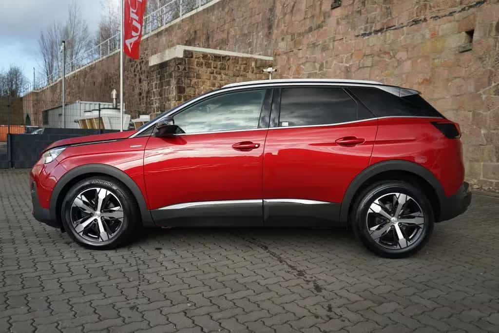 Peugeot 3008 1.6 GT-Line Aut. LED Navi Totwinkel Kamera 05/2018-photo-2